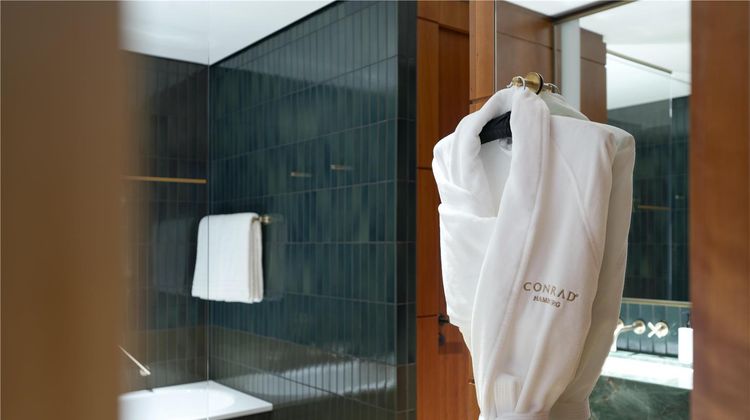 Conrad Hamburg Room
