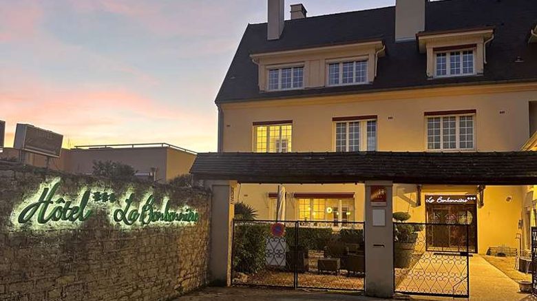 <b>La Bonbonniere, Sure Hotel Coll by BW Exterior</b>. Images powered by <a href="https://iceportal.shijigroup.com/" title="IcePortal" target="_blank">IcePortal</a>.