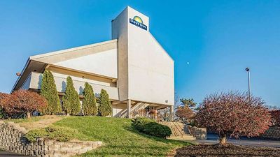 Days Inn by Wyndham Cincinnati I-71