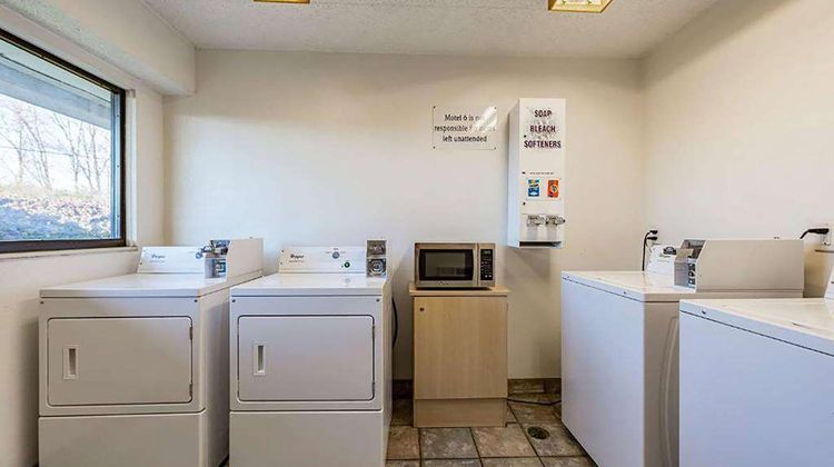 Days Inn by Wyndham Cincinnati I-71 Other