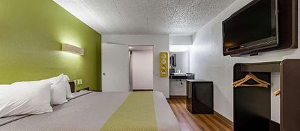 Days Inn by Wyndham Cincinnati I-71 Room