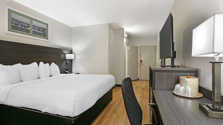 <b>Best Western Mystic Room</b>. Images powered by <a href="https://iceportal.shijigroup.com/" title="IcePortal" target="_blank">IcePortal</a>.