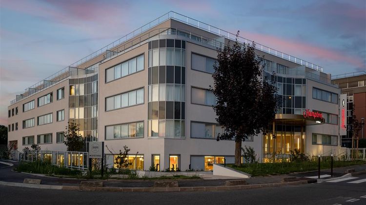 Hampton by Hilton Charles de Gaulle Exterior