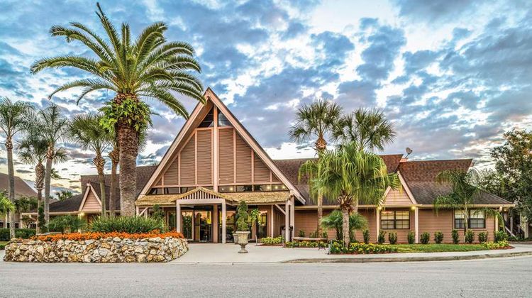 Hilton Vacation Club Polynesian Isles Exterior