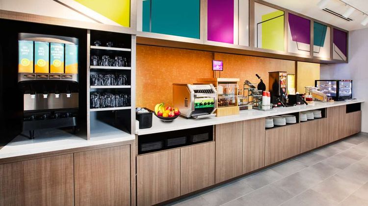 Home2 Suites by Hilton Grand Rapids NE Restaurant