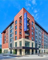 Hampton Inn Hilton UN Medical Ctr