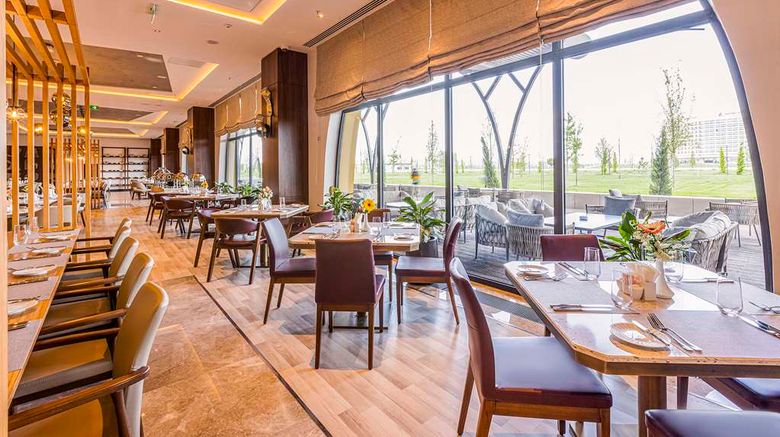 <b>Hilton Garden Inn Samarkand Afrosiyob Restaurant</b>. Images powered by <a href="https://iceportal.shijigroup.com/" title="IcePortal" target="_blank">IcePortal</a>.