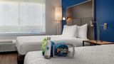 Tru by Hilton Fort Worth Lake Worth Room