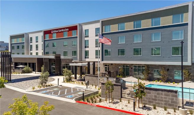 Hilton Garden Inn Walnut Creek Exterior