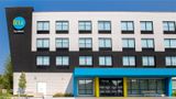 Tru by Hilton Gananoque Exterior