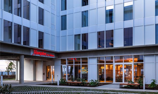 Hampton Merignac Exterior
