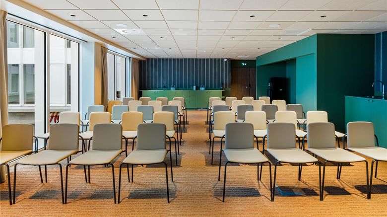 <b>Hampton Merignac Meeting</b>. Images powered by <a href="https://iceportal.shijigroup.com/" title="IcePortal" target="_blank">IcePortal</a>.