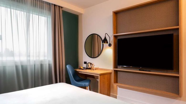 <b>Hilton Garden Inn Milan Malpensa Room</b>. Images powered by <a href="https://iceportal.shijigroup.com/" title="IcePortal" target="_blank">IcePortal</a>.
