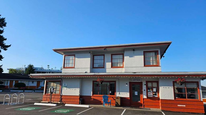 <b>2400 Motel Lobby</b>. Images powered by <a href=https://www.travelagewest.com/Hotels/Vancouver/