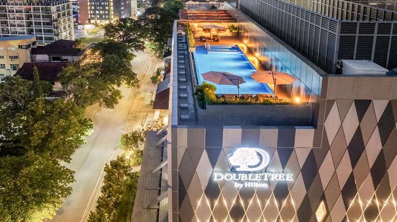 <b>DoubleTree by Hilton Vientiane Pool</b>. Images powered by <a href="https://iceportal.shijigroup.com/" title="IcePortal" target="_blank">IcePortal</a>.