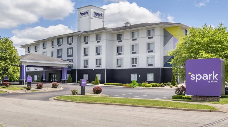 Spark by Hilton Louisville South Exterior
