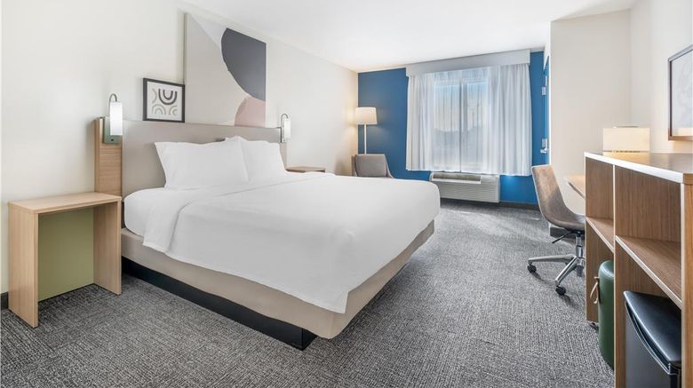<b>Spark by Hilton Louisville South Room</b>. Images powered by <a href="https://iceportal.shijigroup.com/" title="IcePortal" target="_blank">IcePortal</a>.