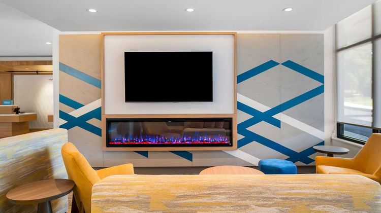 Hilton Garden Inn North Conway Lobby