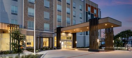 Hilton Garden Inn Austin Central Exterior
