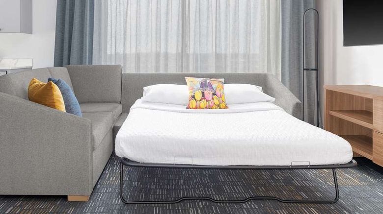 <b>Homewood Suites by Hilton Holland Room</b>. Images powered by <a href="https://iceportal.shijigroup.com/" title="IcePortal" target="_blank">IcePortal</a>.