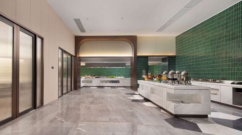 <b>Hilton Garden Inn Jiangmen Xinhui Restaurant</b>. Images powered by <a href="https://iceportal.shijigroup.com/" title="IcePortal" target="_blank">IcePortal</a>.