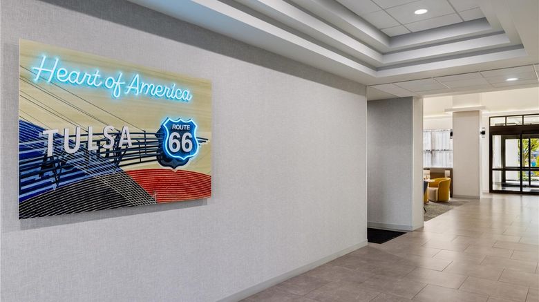 <b>Homewood Stes Tulsa S. Medical District Lobby</b>. Images powered by <a href="https://iceportal.shijigroup.com/" title="IcePortal" target="_blank">IcePortal</a>.