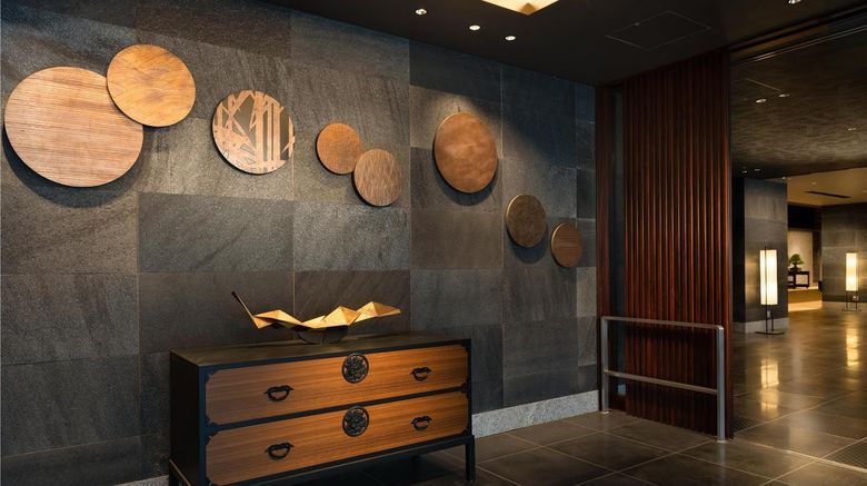 <b>DoubleTree by Hilton Kyoto Station Lobby</b>. Images powered by <a href="https://iceportal.shijigroup.com/" title="IcePortal" target="_blank">IcePortal</a>.