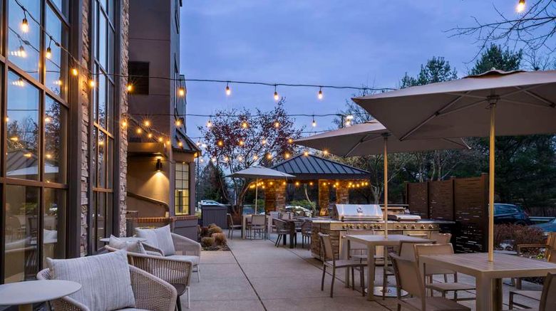 <b>Homewood Suites Parsippany Troy Hills Exterior</b>. Images powered by <a href="https://iceportal.shijigroup.com/" title="IcePortal" target="_blank">IcePortal</a>.