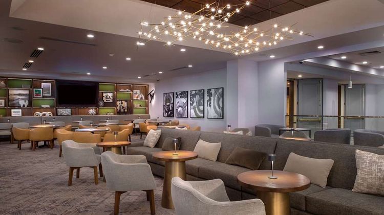 Hampton Inn by Hilton St Louis Airport Lobby