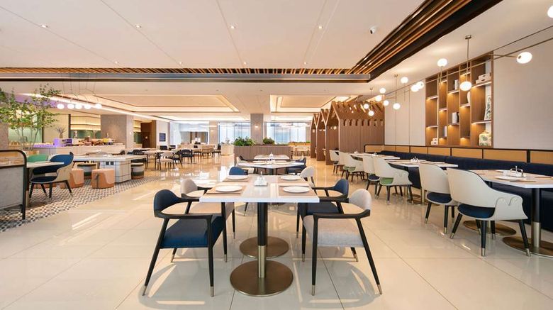 <b>Hilton Garden Inn Handan She County Restaurant</b>. Images powered by <a href="https://iceportal.shijigroup.com/" title="IcePortal" target="_blank">IcePortal</a>.