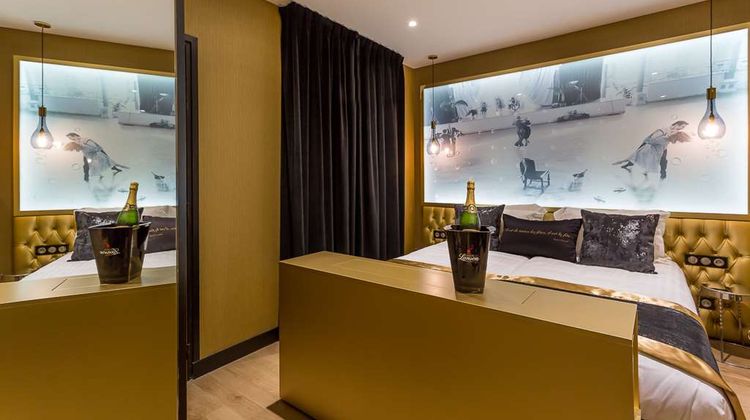 Hotel Les Bulles de Paris Room