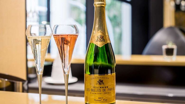 <b>Hotel Les Bulles de Paris Restaurant</b>. Images powered by <a href="https://iceportal.shijigroup.com/" title="IcePortal" target="_blank">IcePortal</a>.