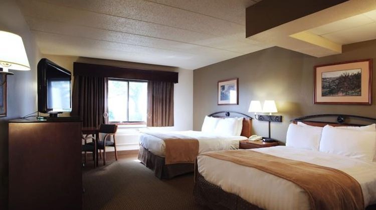AmericInn by Wyndham Grimes Room