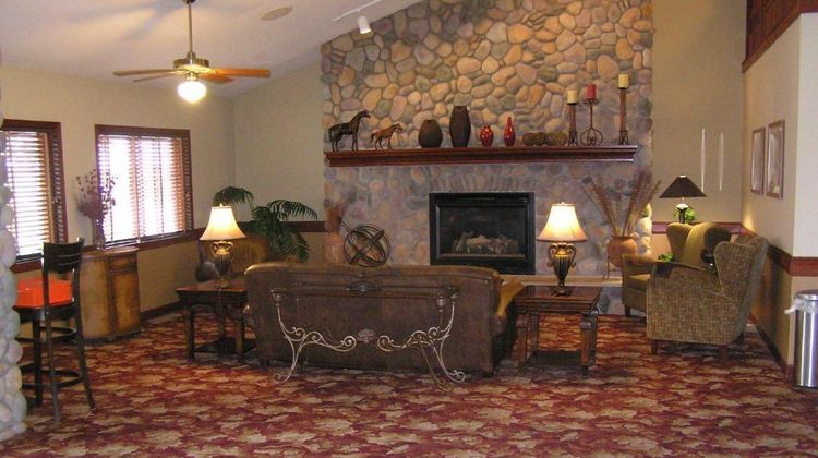AmericInn by Wyndham Grimes Lobby