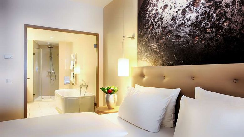 <b>ACHAT Hotel Bremen City Suite</b>. Images powered by <a href="https://iceportal.shijigroup.com/" title="IcePortal" target="_blank">IcePortal</a>.