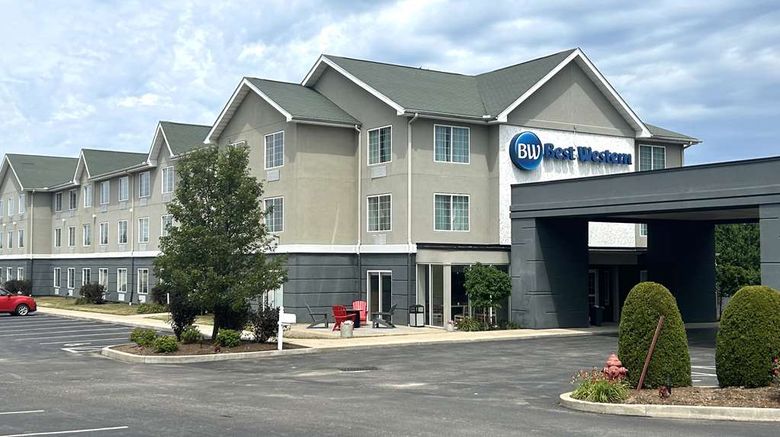 <b>Best Western Erie Inn & Suites Exterior</b>. Images powered by <a href="https://iceportal.shijigroup.com/" title="IcePortal" target="_blank">IcePortal</a>.