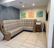 Best Western Erie Inn & Suites Lobby