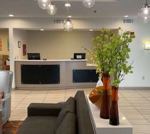 Best Western Erie Inn & Suites Lobby