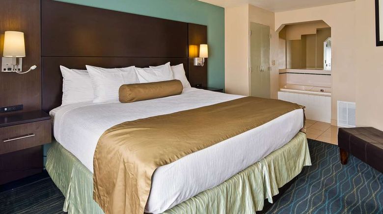 <b>Baymont by Wyndham Marion OH Room</b>. Images powered by <a href="https://iceportal.shijigroup.com/" title="IcePortal" target="_blank">IcePortal</a>.