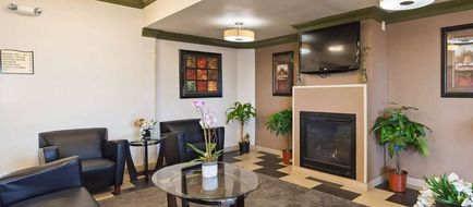 Baymont by Wyndham Marion OH Lobby