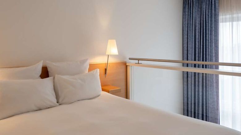 <b>Castrum Hotel Suite</b>. Images powered by <a href="https://iceportal.shijigroup.com/" title="IcePortal" target="_blank">IcePortal</a>.