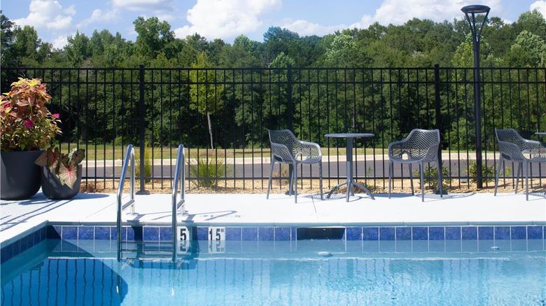 <b>Hampton Inn by Hilton Evergreen Pool</b>. Images powered by <a href="https://iceportal.shijigroup.com/" title="IcePortal" target="_blank">IcePortal</a>.