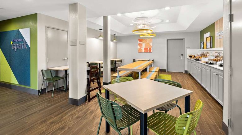 <b>Spark by Hilton Tifton Restaurant</b>. Images powered by <a href="https://iceportal.shijigroup.com/" title="IcePortal" target="_blank">IcePortal</a>.