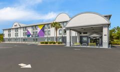 Spark by Hilton Tifton