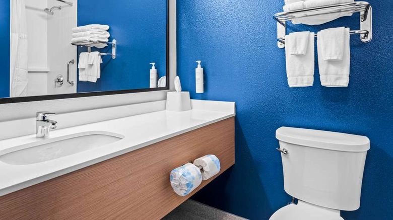 <b>Spark by Hilton Modesto Room</b>. Images powered by <a href="https://iceportal.shijigroup.com/" title="IcePortal" target="_blank">IcePortal</a>.