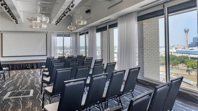 Lorenzo Hotel Meeting
