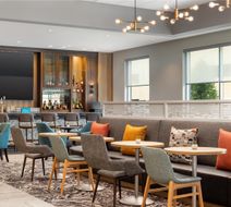Tru by Hilton Downtown Convention Lobby