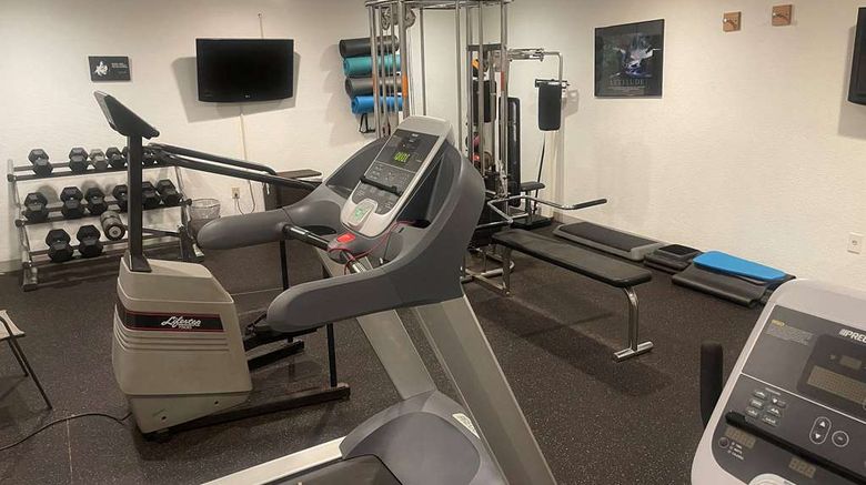<b>Days Inn by Wyndham Englewood Dayton Apt Health</b>. Images powered by <a href="https://iceportal.shijigroup.com/" title="IcePortal" target="_blank">IcePortal</a>.