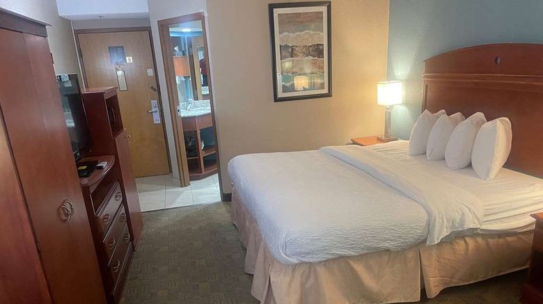 <b>Days Inn by Wyndham Englewood Dayton Apt Room</b>. Images powered by <a href="https://iceportal.shijigroup.com/" title="IcePortal" target="_blank">IcePortal</a>.