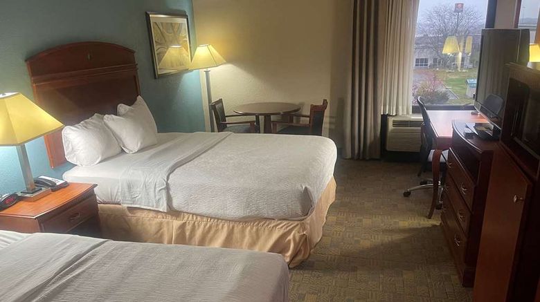 <b>Days Inn by Wyndham Englewood Dayton Apt Room</b>. Images powered by <a href="https://iceportal.shijigroup.com/" title="IcePortal" target="_blank">IcePortal</a>.